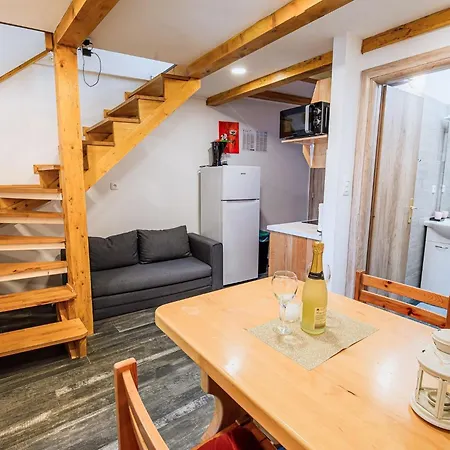Sleek And Stylish With Sea View - Two Bedroom With Terrace Daire *