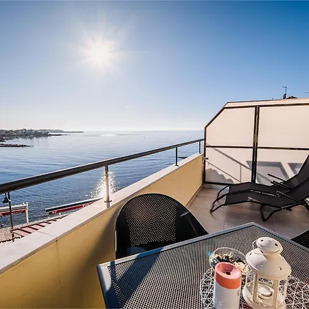 Sleek And Stylish With Sea View - Two Bedroom With Terrace *