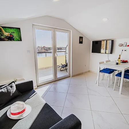 Appartamento Sleek And Stylish With Sea View - Two Bedroom With Terrace